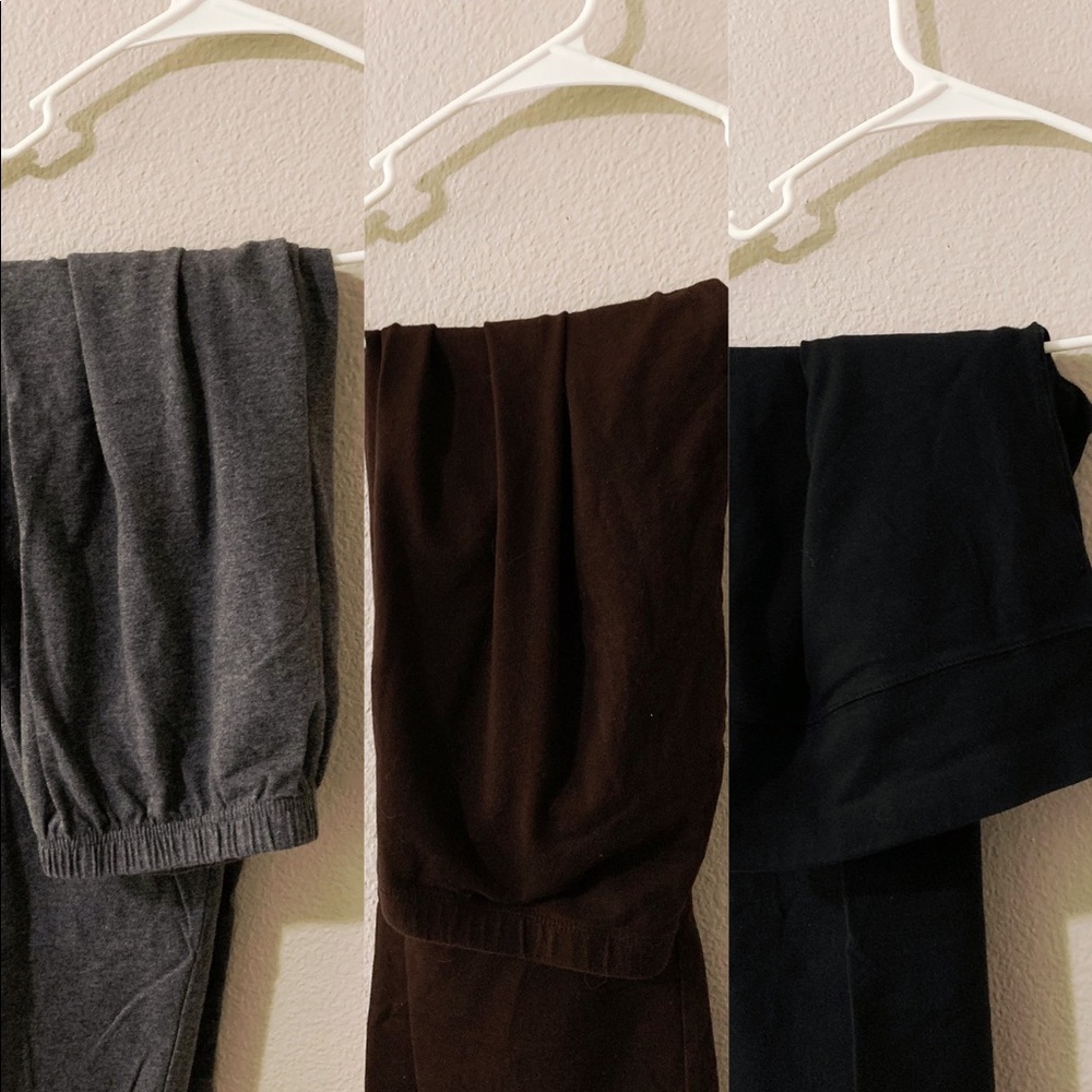 A bundle of 3 pairs of stretchy leggings